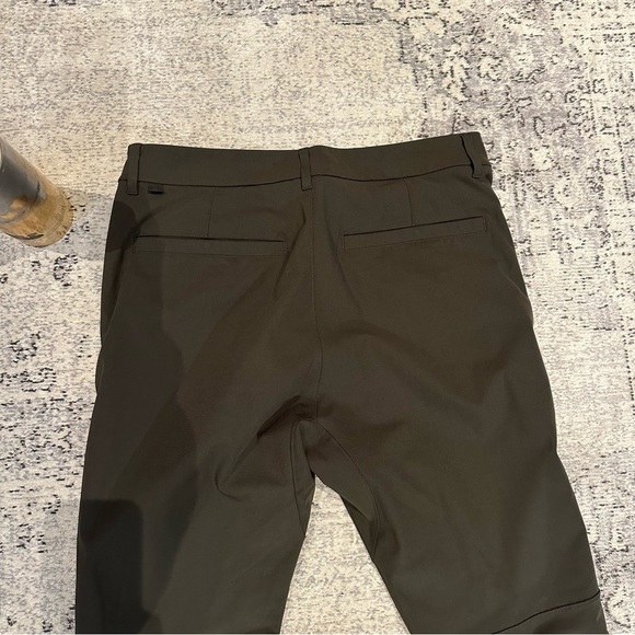 Lululemon ABC men’s pants - Picture 13 of 13